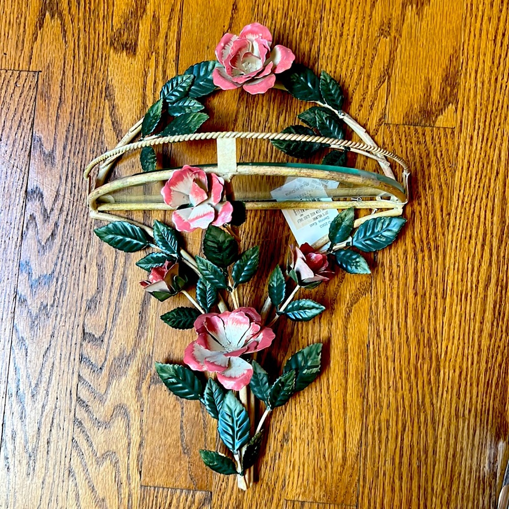 Island Creek trading Co Long Stem Rose Glass Shelf